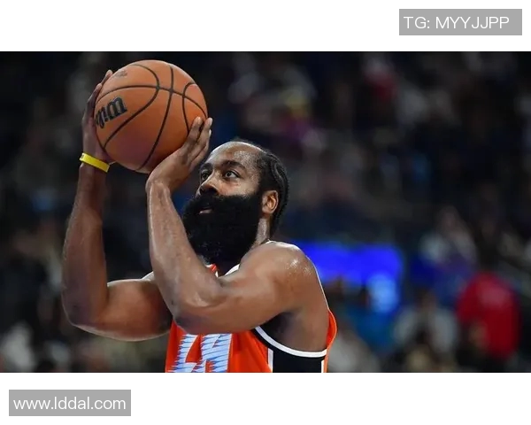 卢盛赞哈登:永不缺席的球场斗士 卢盛赞哈登:永不缺席的球场斗士