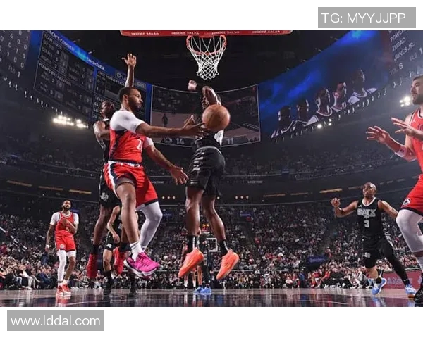 鲍威尔谈杯赛出局：很沮丧 我们有机会赢得冠军但却功亏一篑