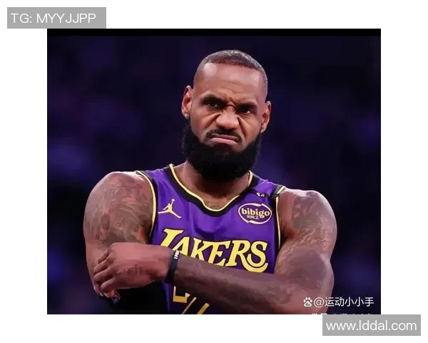 詹姆斯防守篮板超科比大腿！41岁30分场次联盟第二！